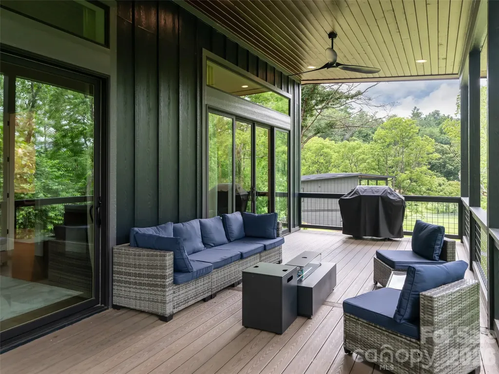 20 Cane Creek Lane Fairview NC 28730
