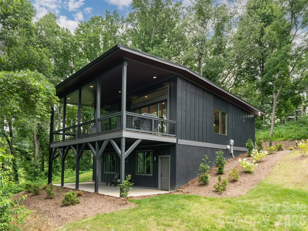 20 Cane Creek Lane Fairview NC 28730