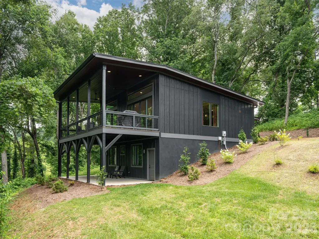 20 Cane Creek Lane Fairview NC 28730