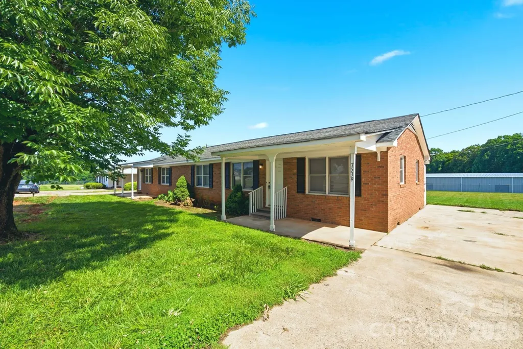 7537 Old Plank Road Stanley NC 28164