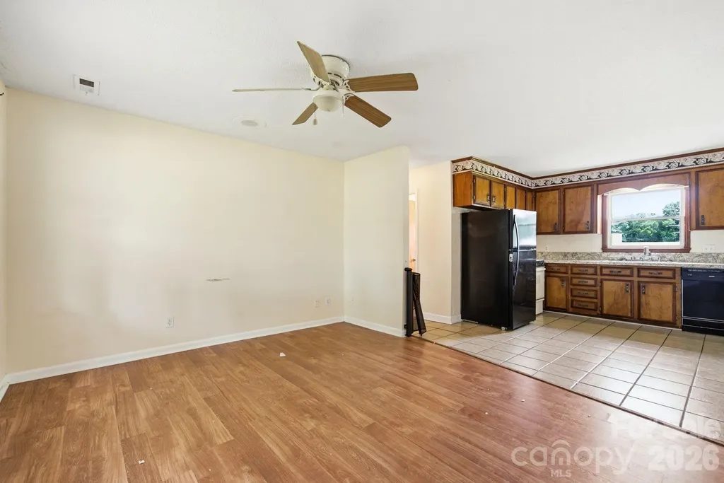7537 Old Plank Road Stanley NC 28164