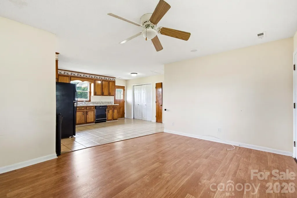 7537 Old Plank Road Stanley NC 28164