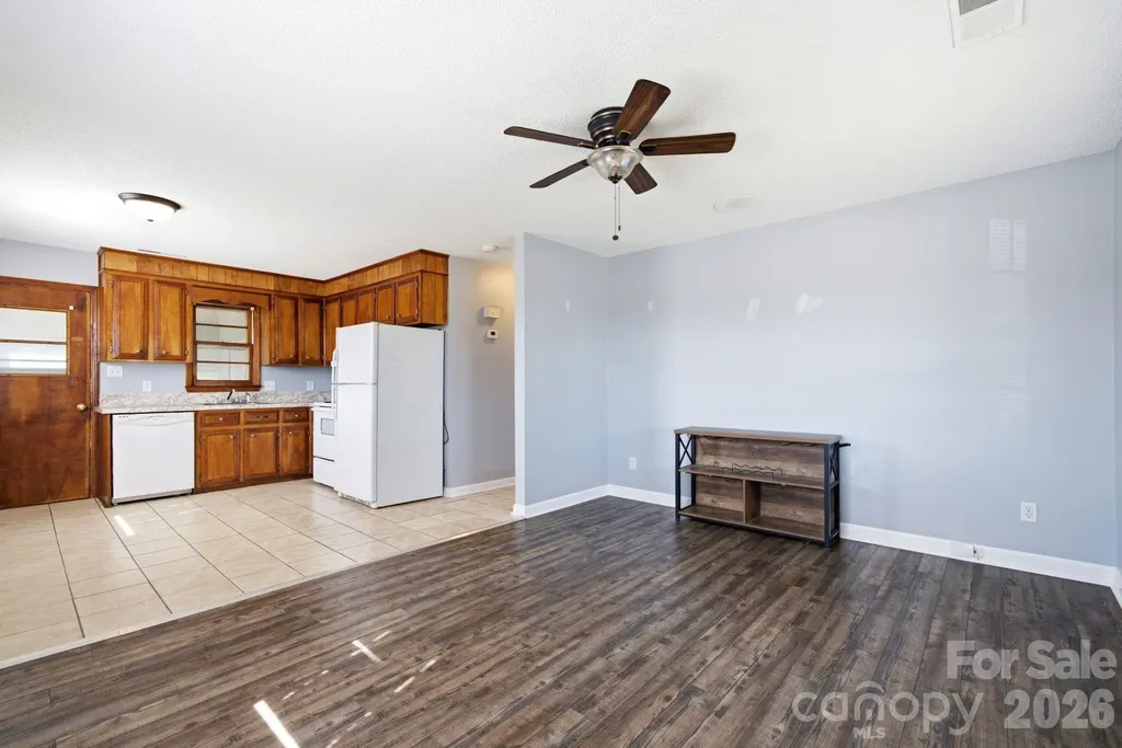 7537 Old Plank Road Stanley NC 28164