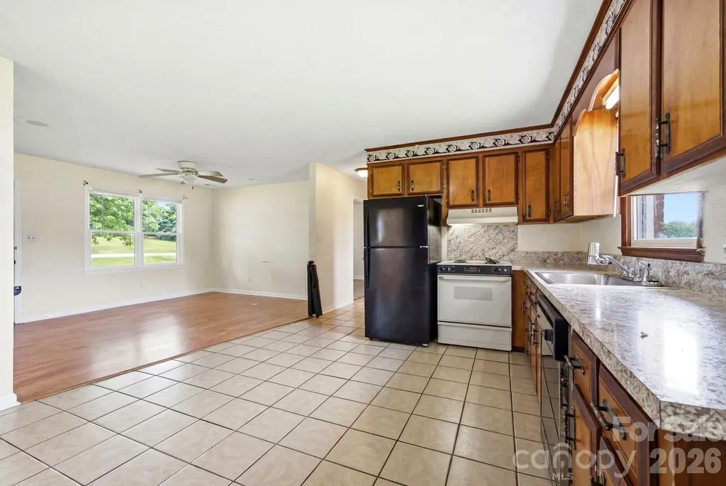 7537 Old Plank Road Stanley NC 28164