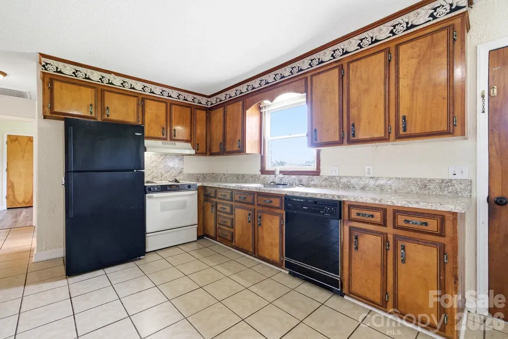 7537 Old Plank Road Stanley NC 28164