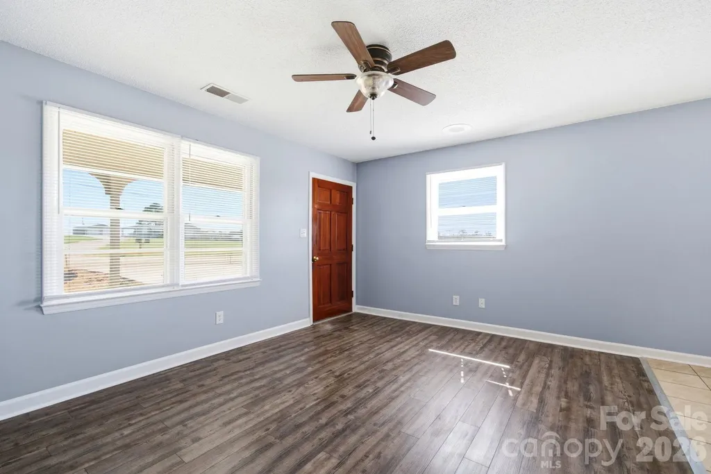7537 Old Plank Road Stanley NC 28164