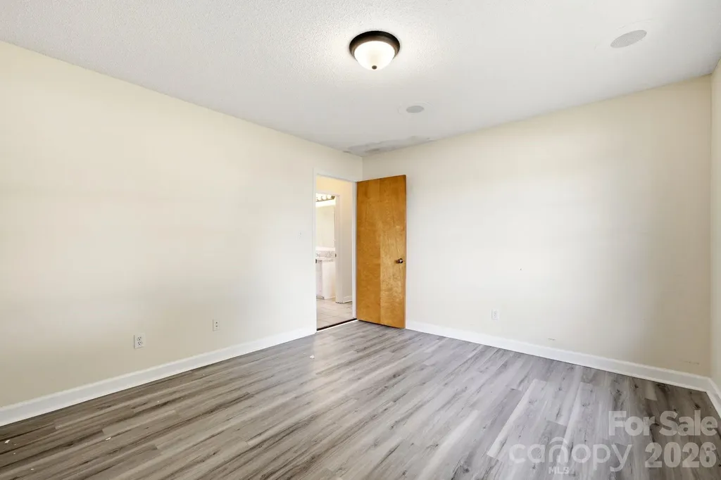 7537 Old Plank Road Stanley NC 28164