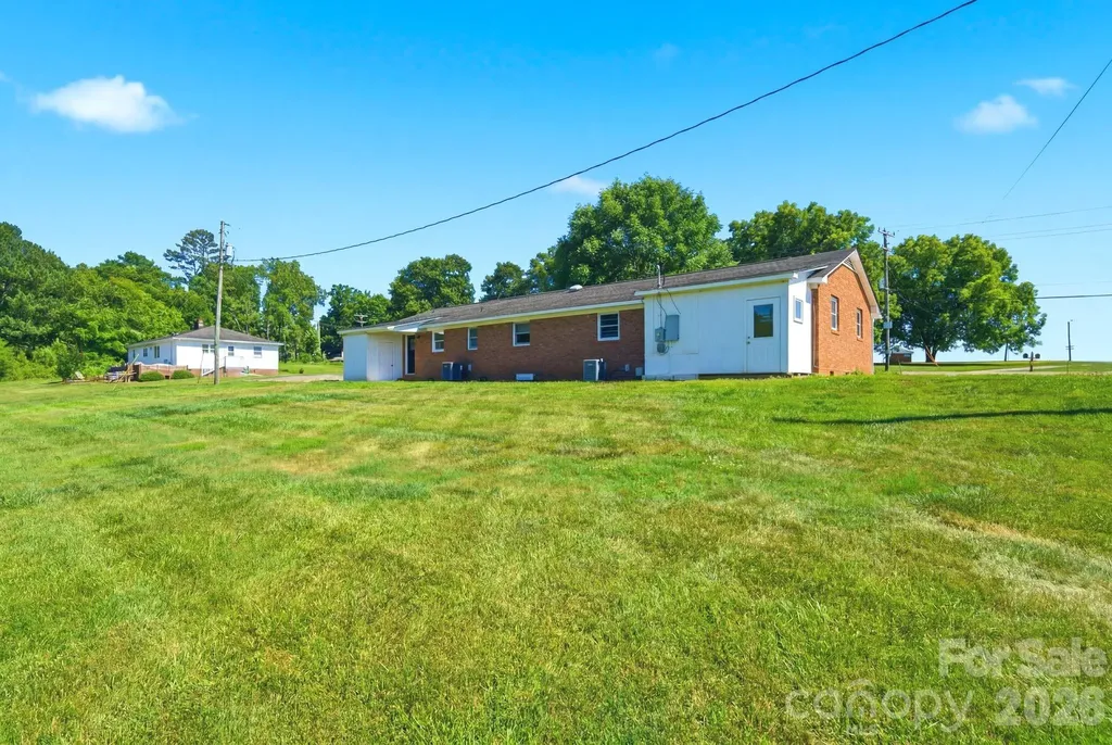 7537 Old Plank Road Stanley NC 28164