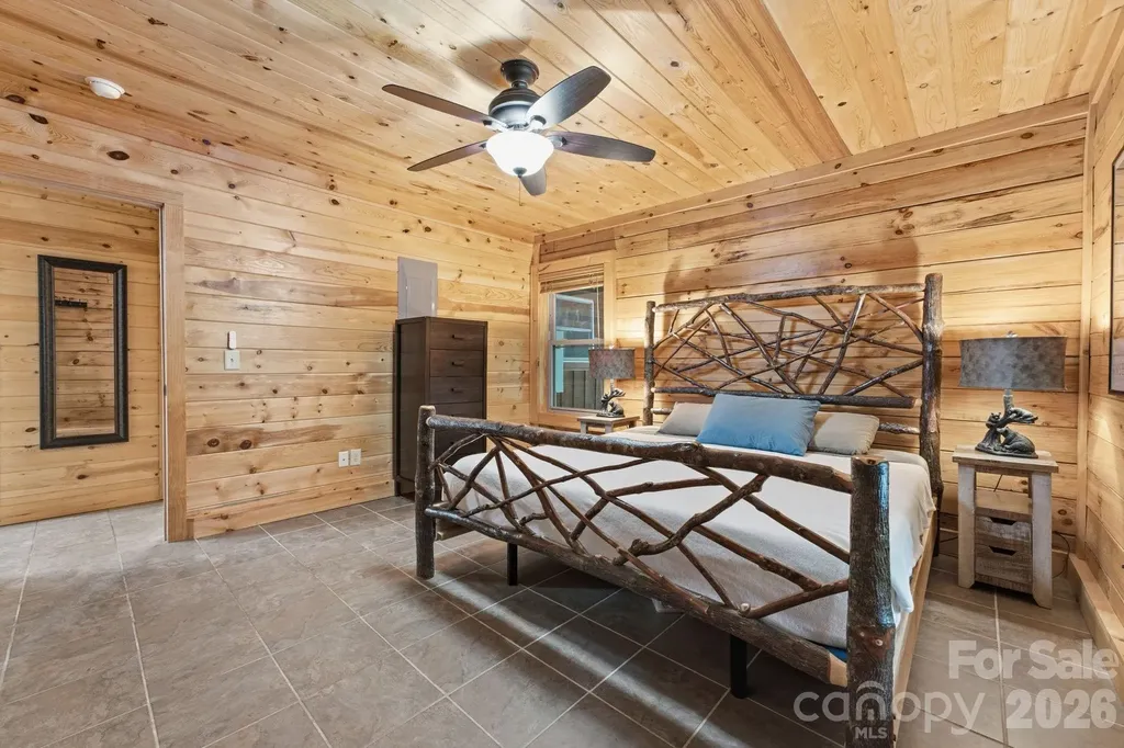 1026 High Top Mountain Road Whittier NC 28789