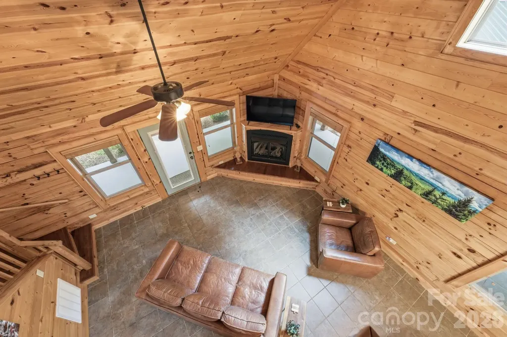 1026 High Top Mountain Road Whittier NC 28789