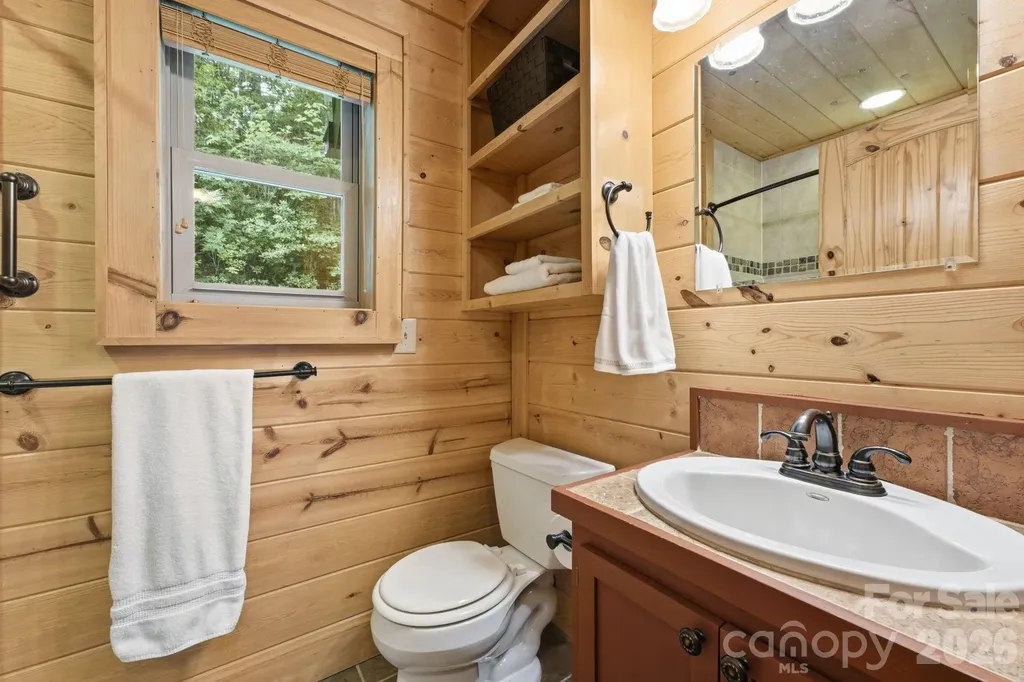 1026 High Top Mountain Road Whittier NC 28789