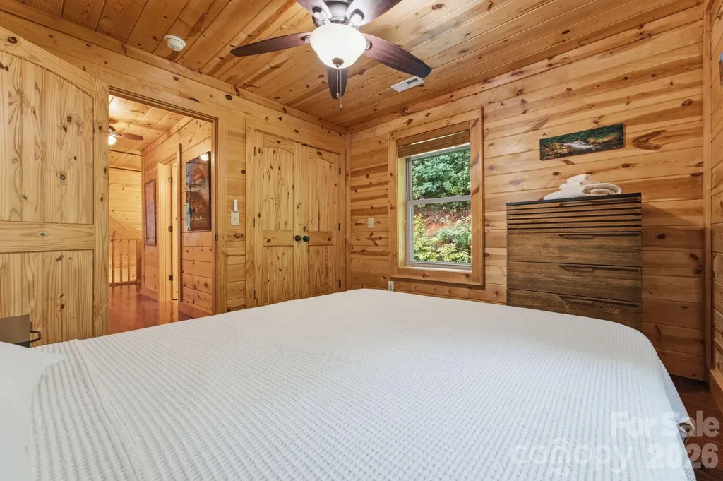 1026 High Top Mountain Road Whittier NC 28789