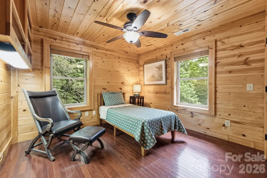 1026 High Top Mountain Road Whittier NC 28789