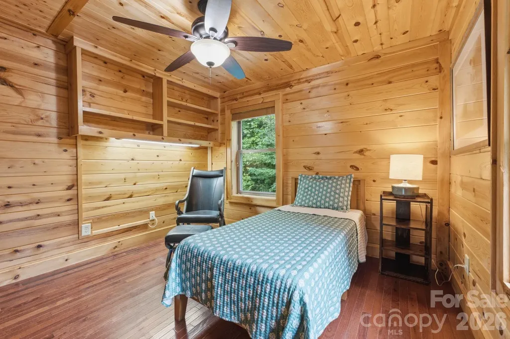 1026 High Top Mountain Road Whittier NC 28789