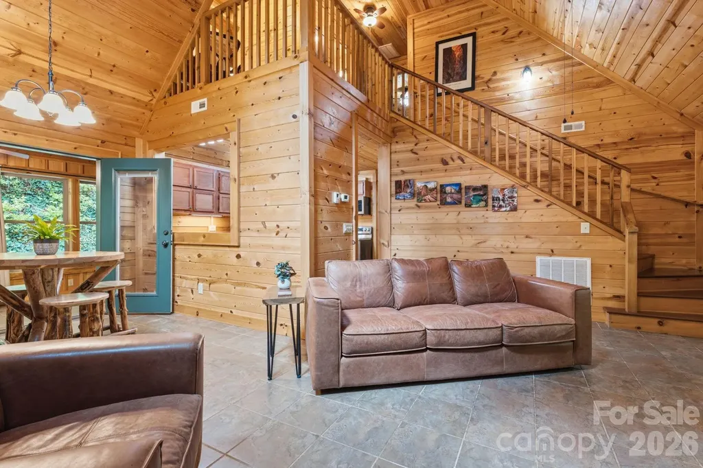 1026 High Top Mountain Road Whittier NC 28789