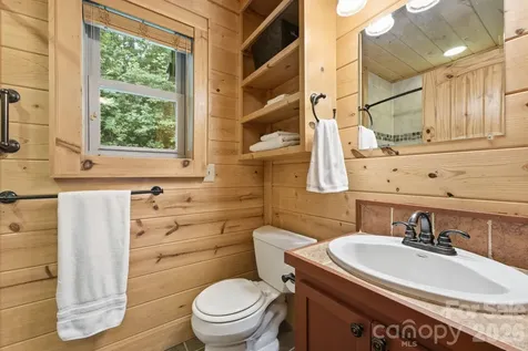 1026 High Top Mountain Road Whittier NC 28789