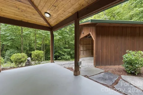 1026 High Top Mountain Road Whittier NC 28789