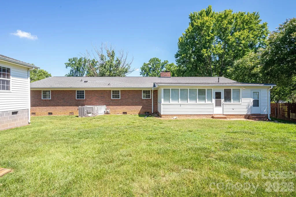 2020 Helen Drive Gastonia NC 28054