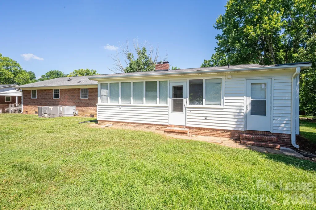 2020 Helen Drive Gastonia NC 28054