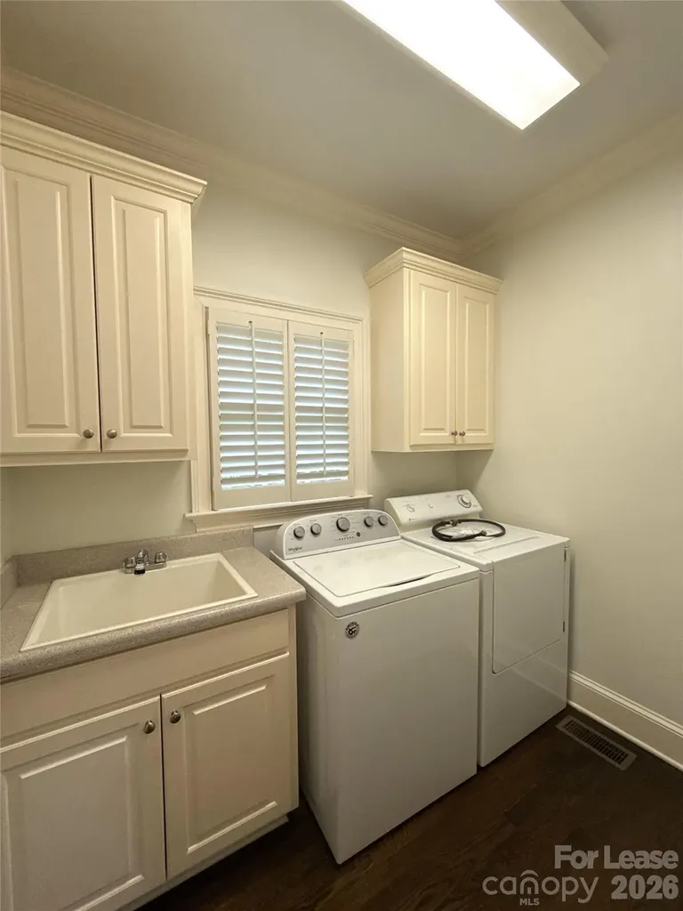 1500 Ferncliff Road Charlotte NC 28211