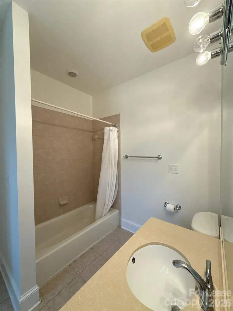 1500 Ferncliff Road Charlotte NC 28211