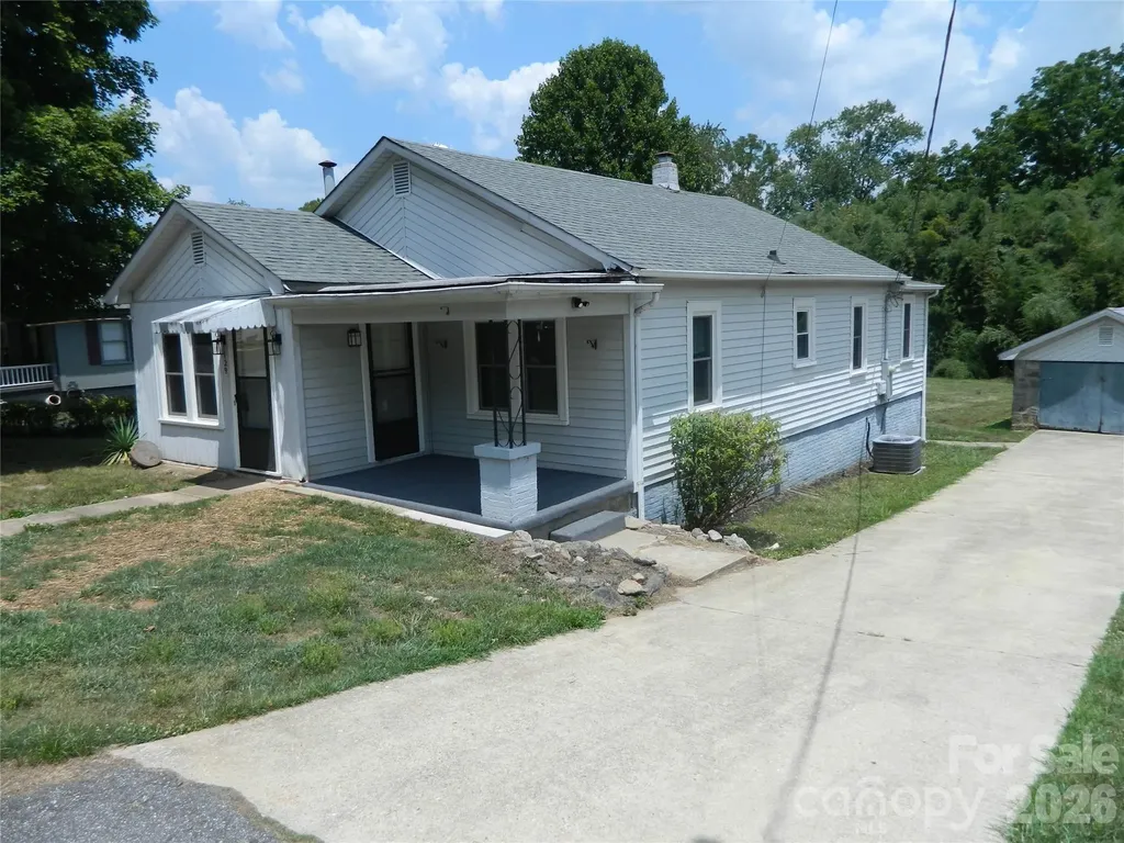 129 Edgebrook Place NW Lenoir NC 28645