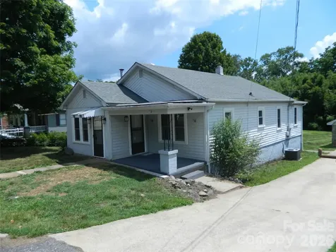129 Edgebrook Place NW Lenoir NC 28645