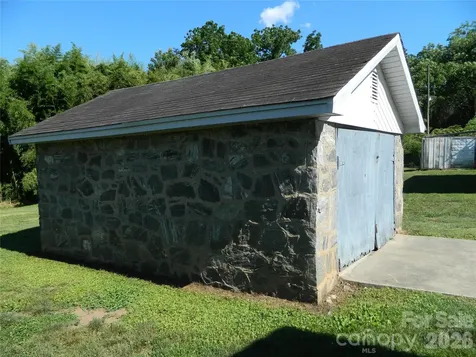 129 Edgebrook Place NW Lenoir NC 28645