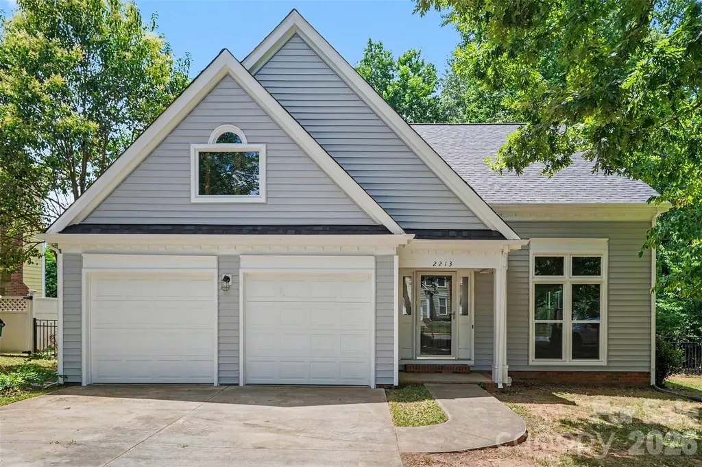 2213 Century Oaks Lane Charlotte NC 28262