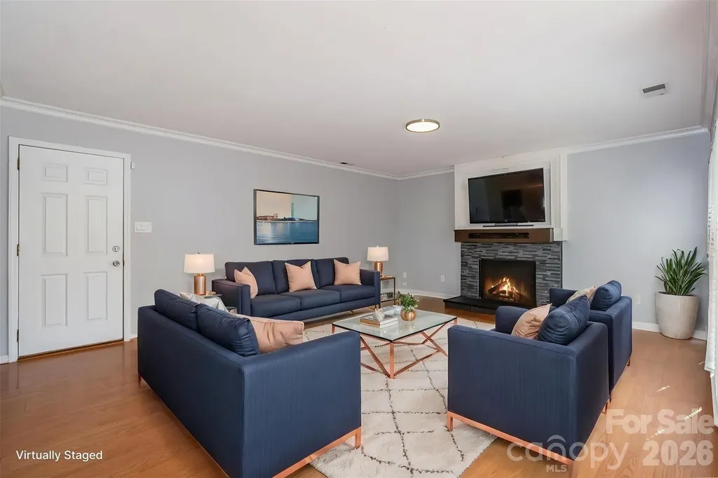 2213 Century Oaks Lane Charlotte NC 28262