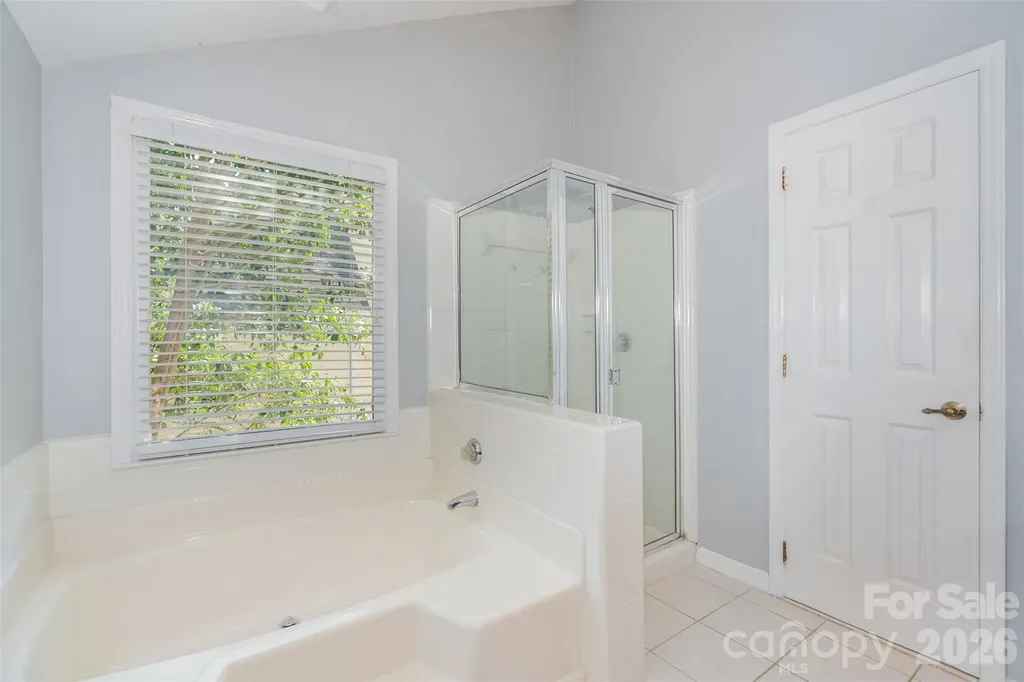 2213 Century Oaks Lane Charlotte NC 28262