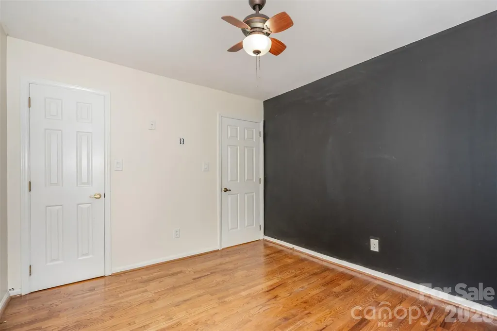 2213 Century Oaks Lane Charlotte NC 28262