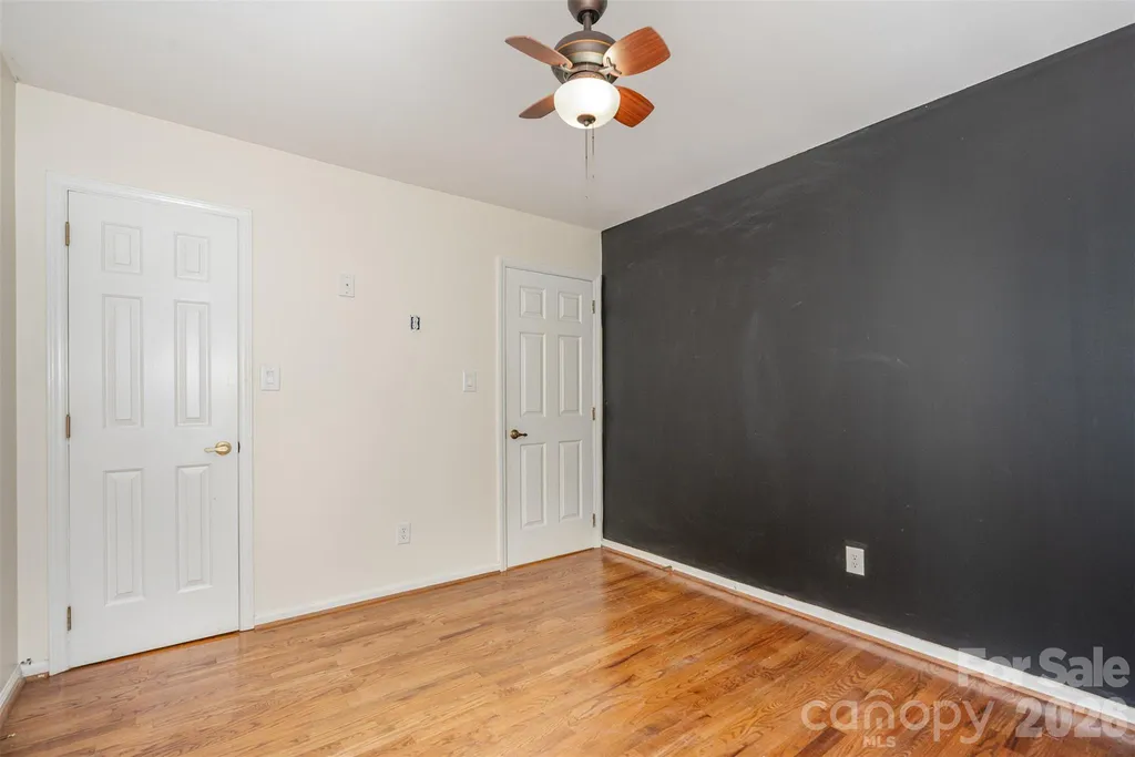 2213 Century Oaks Lane Charlotte NC 28262