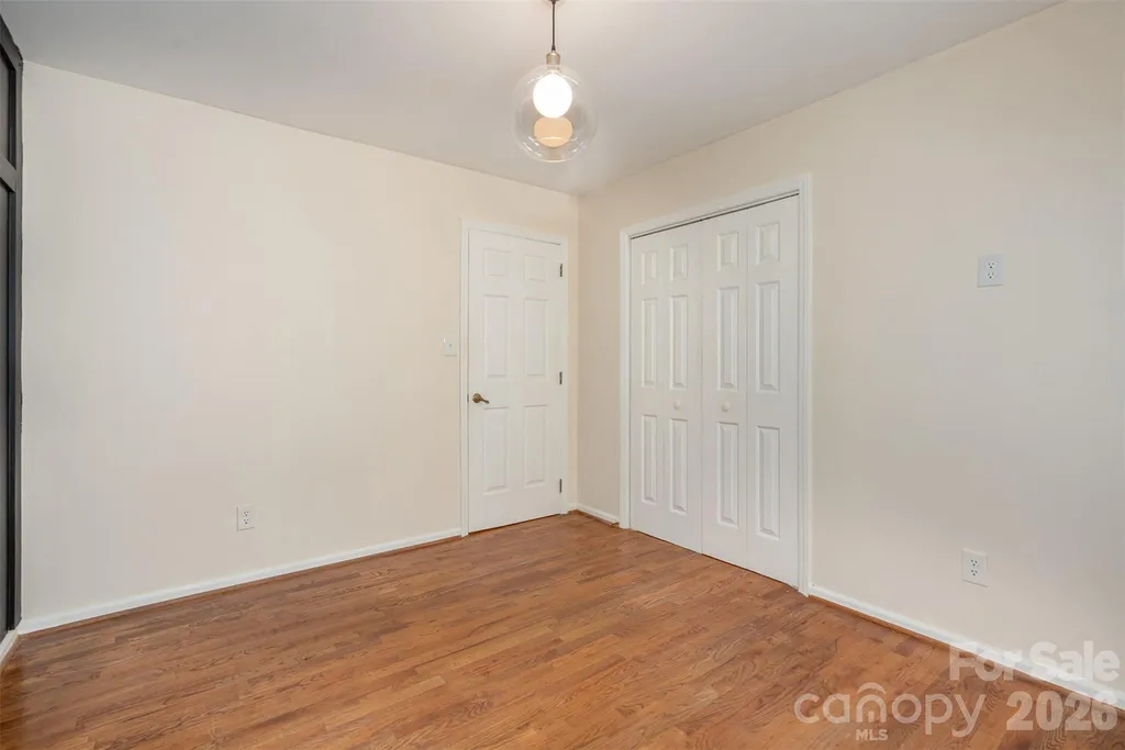 2213 Century Oaks Lane Charlotte NC 28262