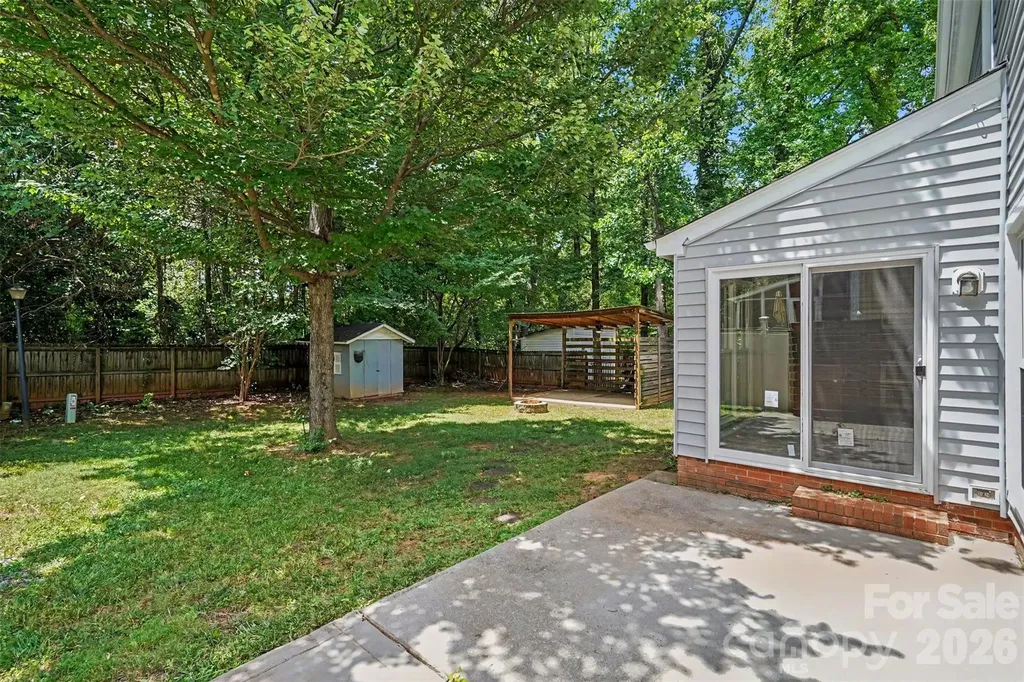 2213 Century Oaks Lane Charlotte NC 28262