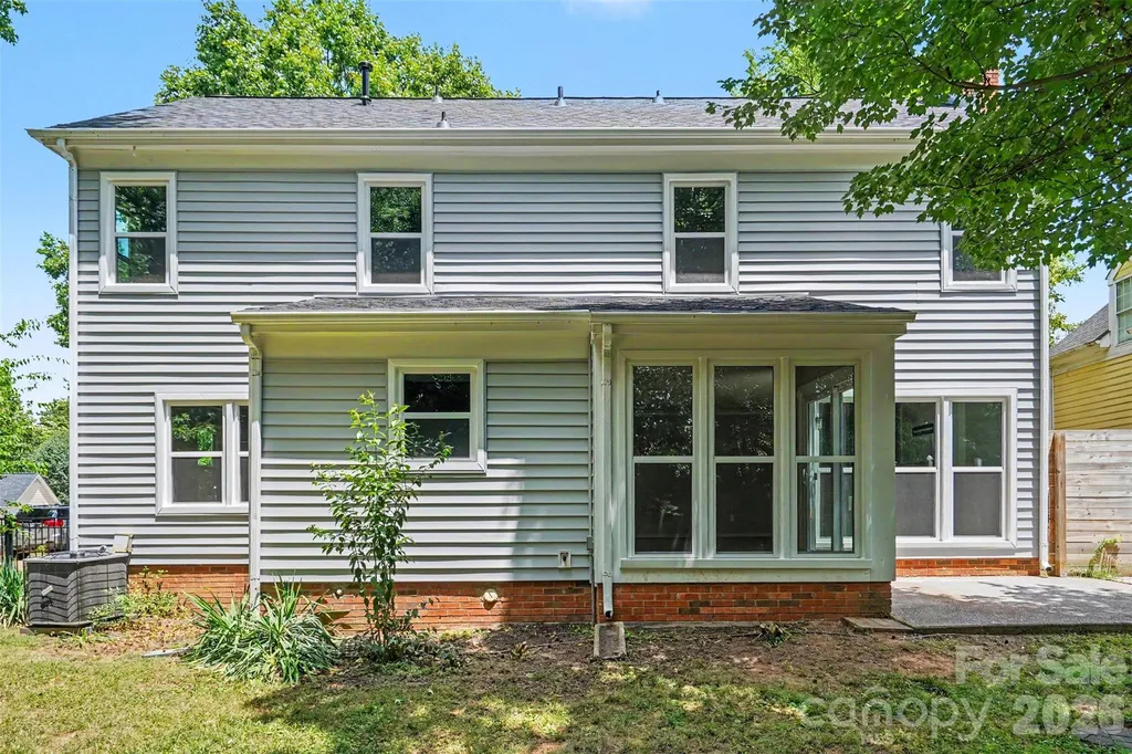 2213 Century Oaks Lane Charlotte NC 28262