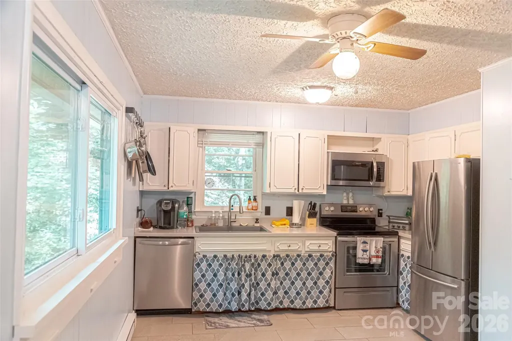 330 Riddle Cove Road Maggie Valley NC 28751