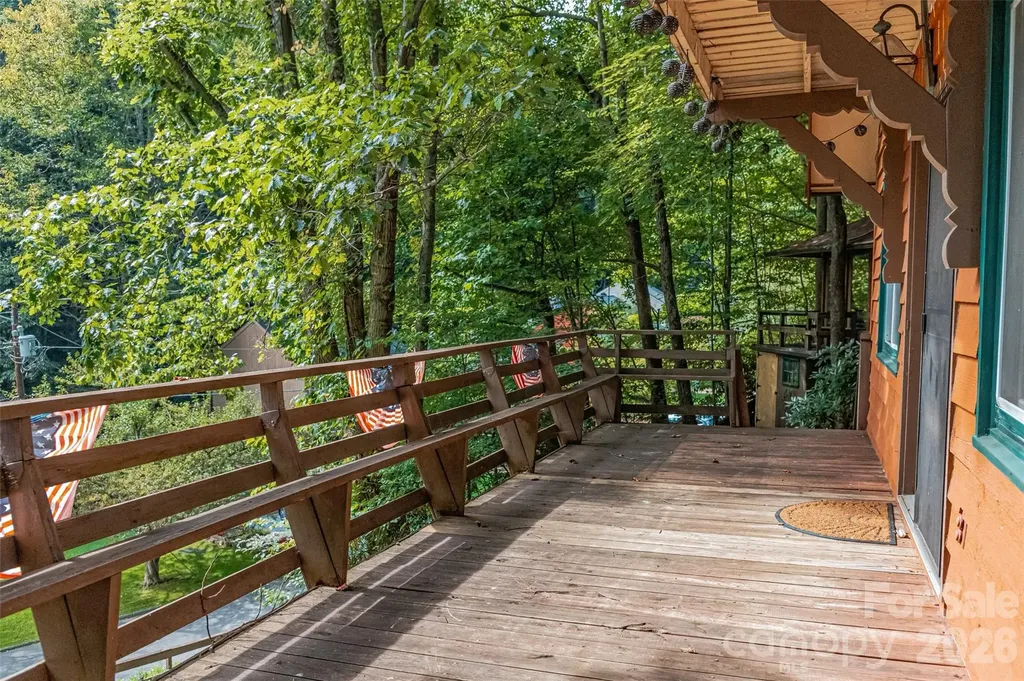 330 Riddle Cove Road Maggie Valley NC 28751