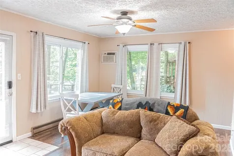 330 Riddle Cove Road Maggie Valley NC 28751