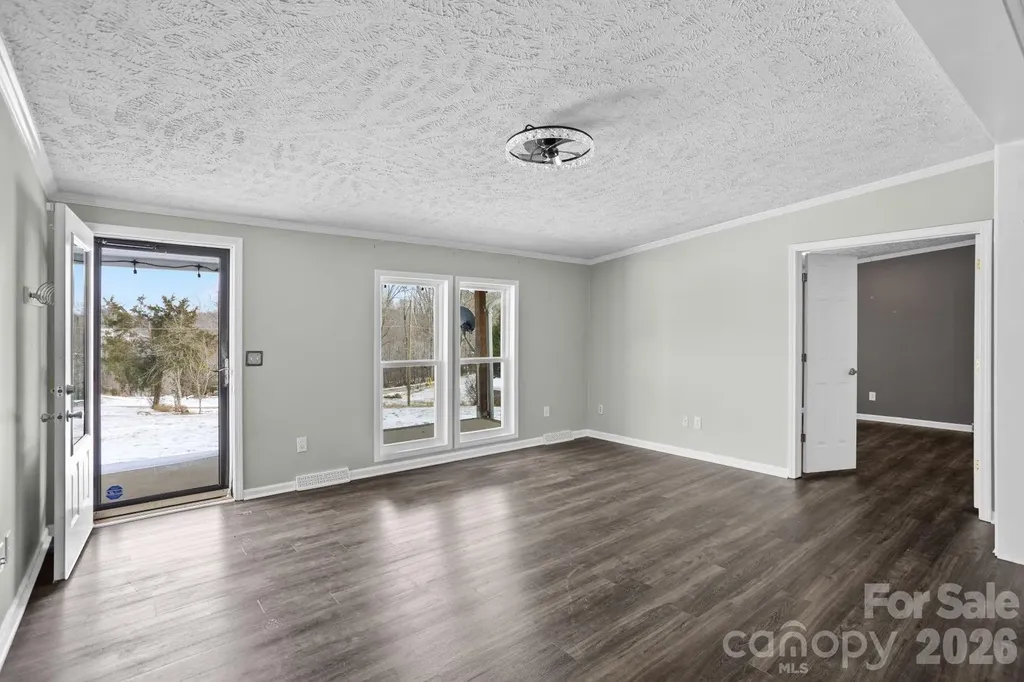 4855 Talley Road Walkertown NC 27051