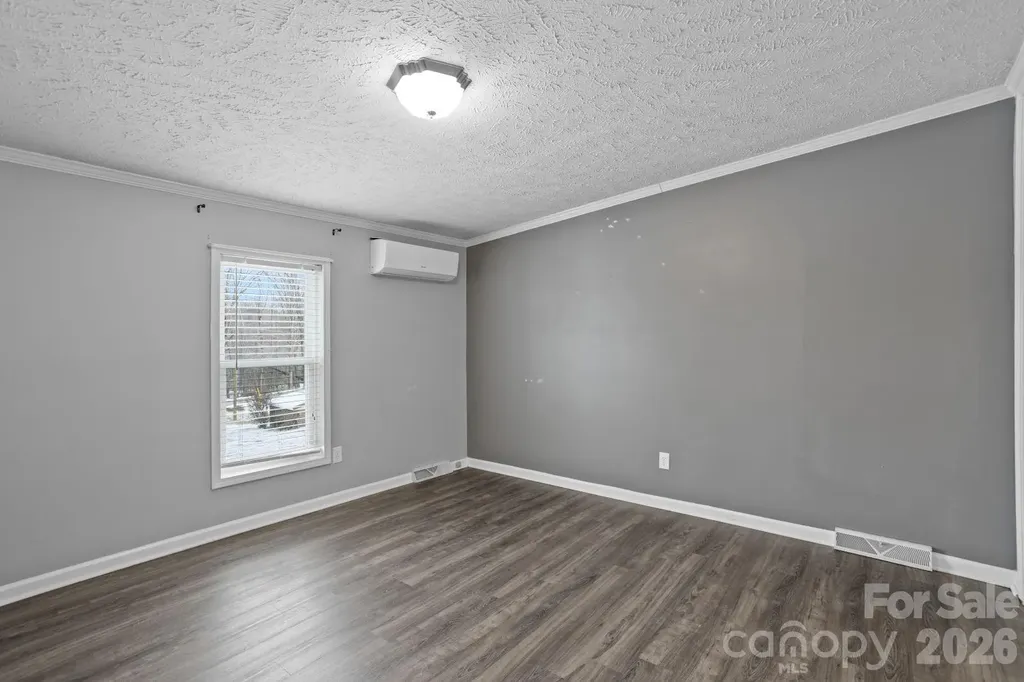 4855 Talley Road Walkertown NC 27051