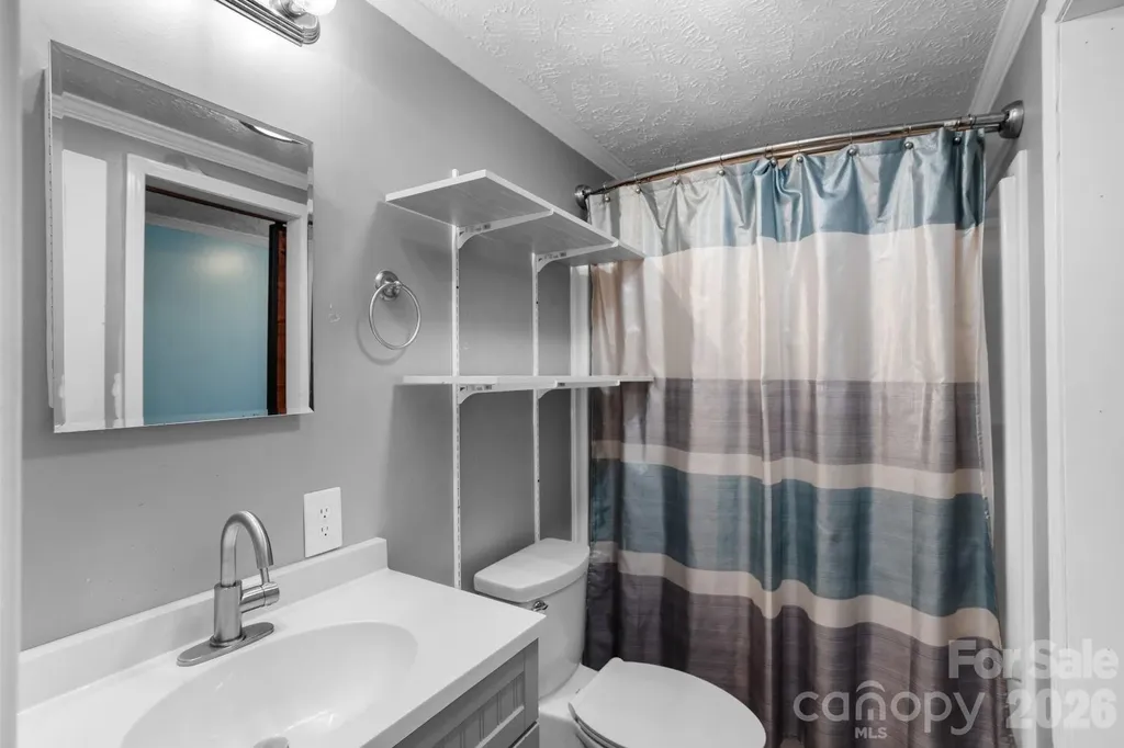 4855 Talley Road Walkertown NC 27051