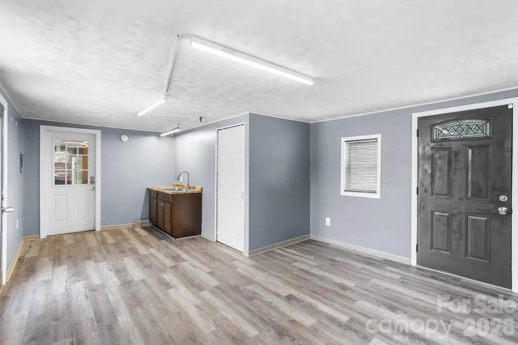 4855 Talley Road Walkertown NC 27051