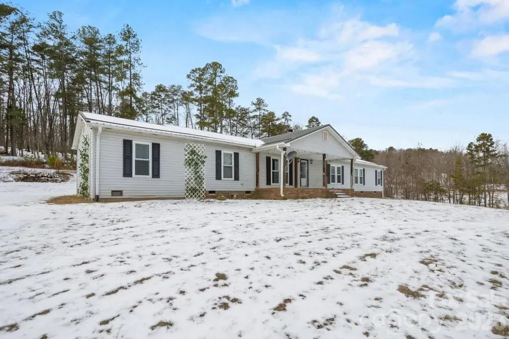 4855 Talley Road Walkertown NC 27051