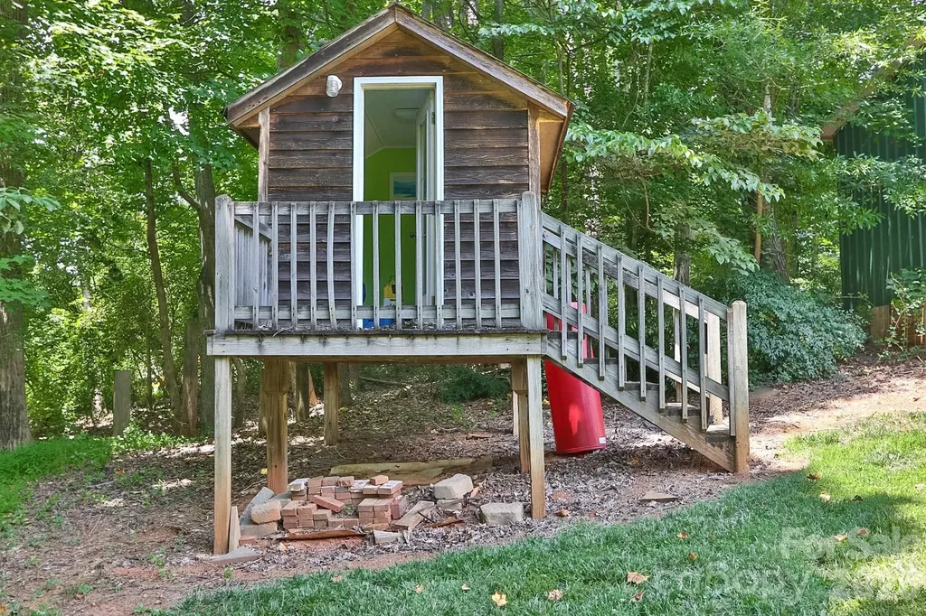 135 Holly Hill Drive Elkin NC 28621