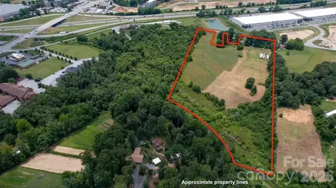 412 Mcmurray Road Flat Rock NC 28731