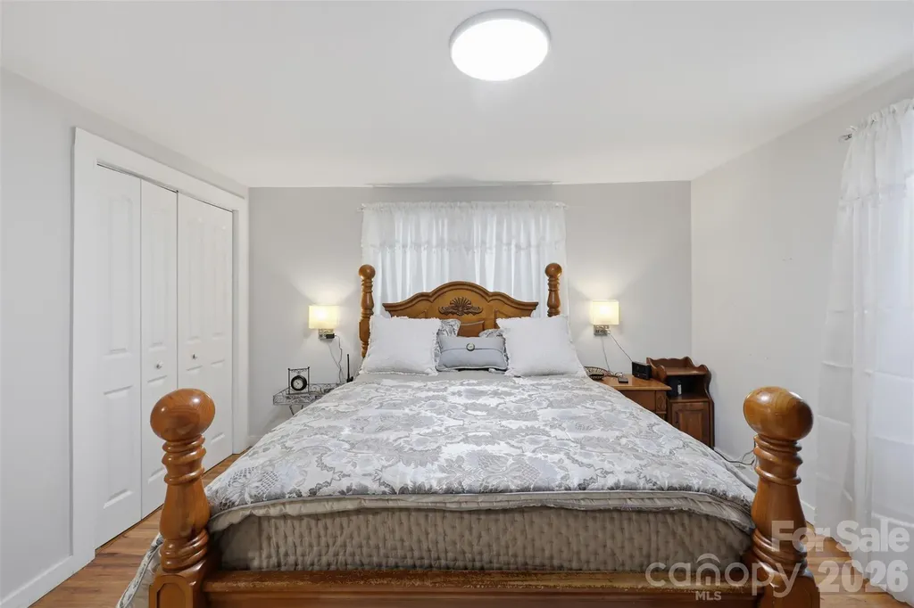 32 W Highland Avenue Granite Falls NC 28630