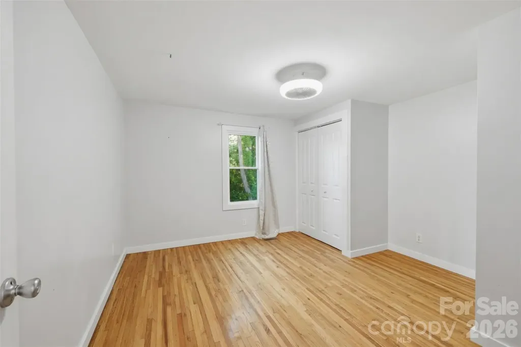 32 W Highland Avenue Granite Falls NC 28630