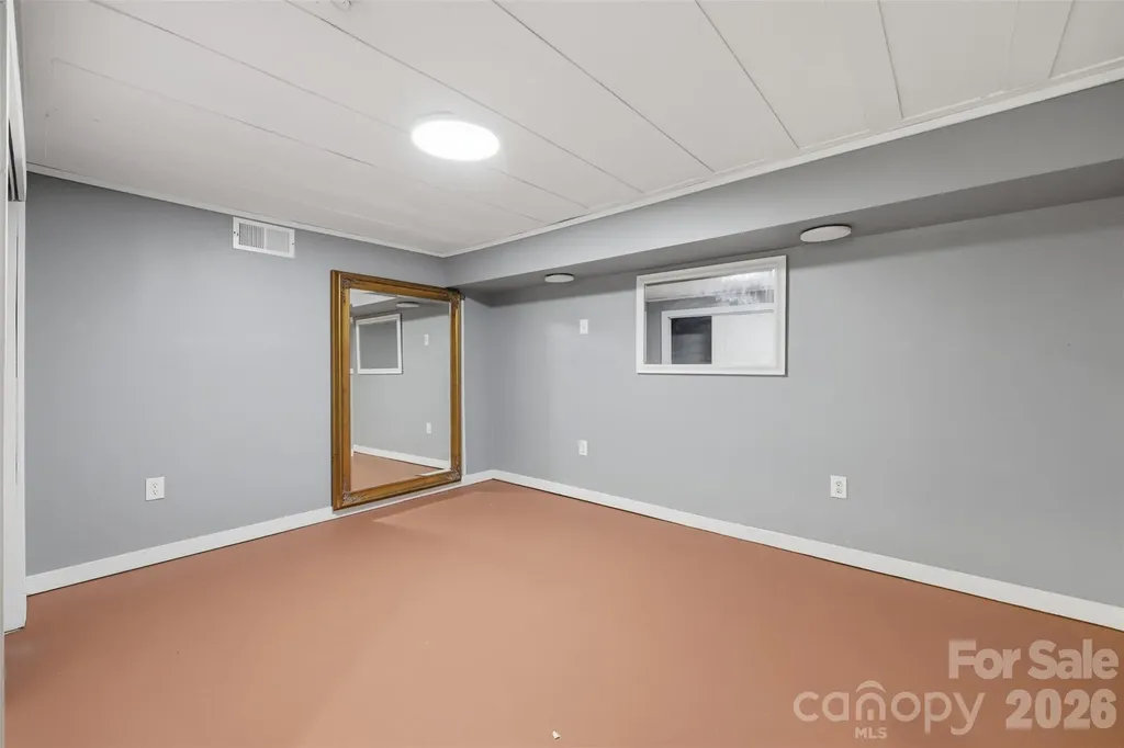 32 W Highland Avenue Granite Falls NC 28630