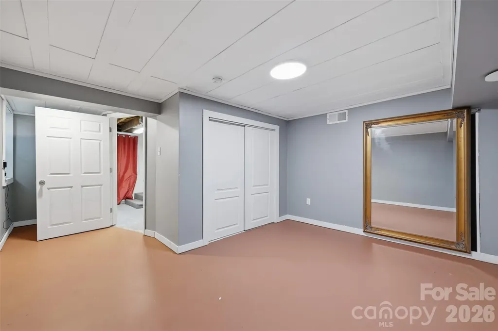 32 W Highland Avenue Granite Falls NC 28630